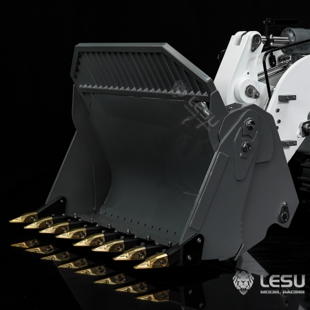 RC Lesu Racing 1:14 Laderaupe mit Reißzahn und Paladin PL18 weiß